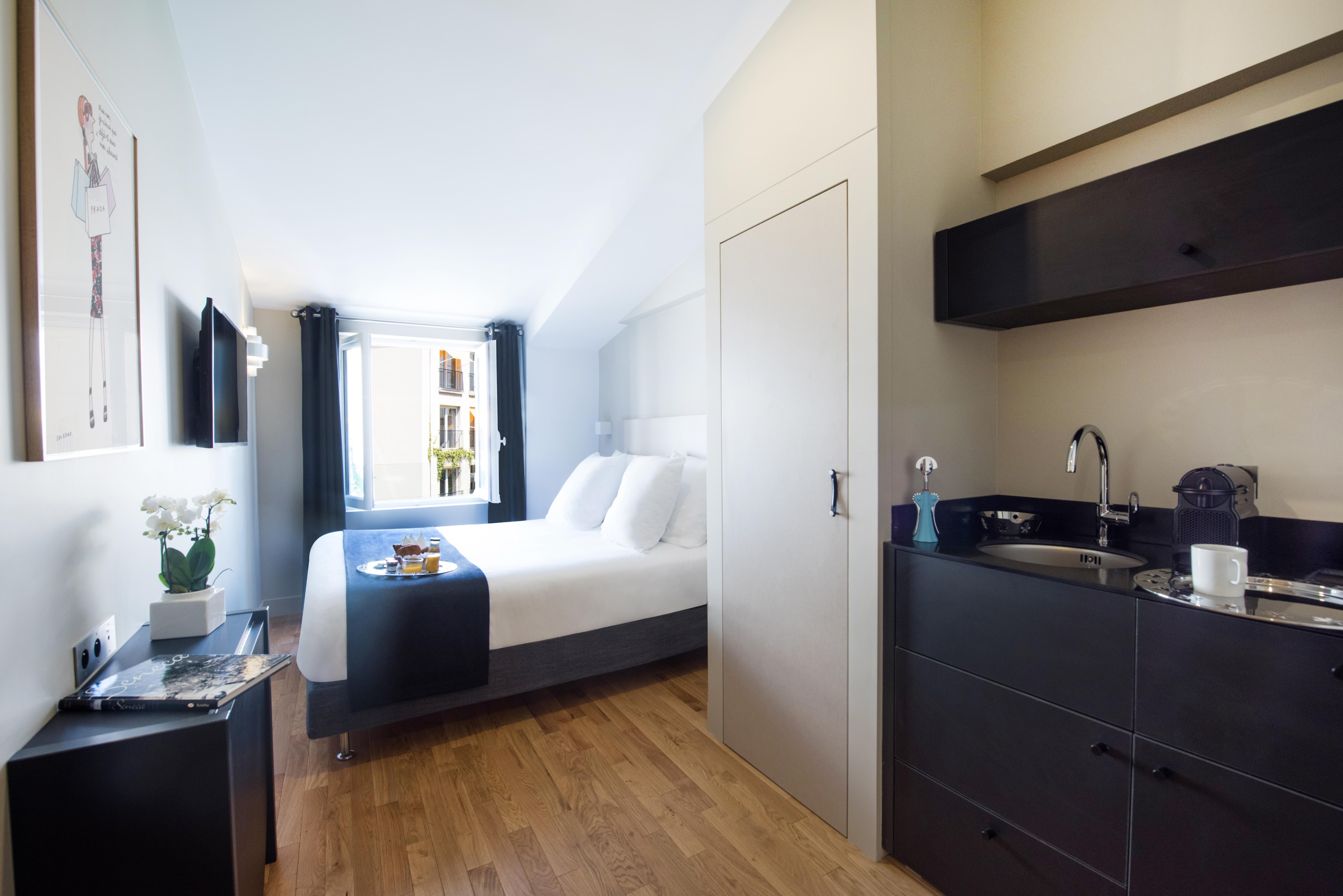 Suites & Hotel Helzear Etoile Paris Exteriör bild